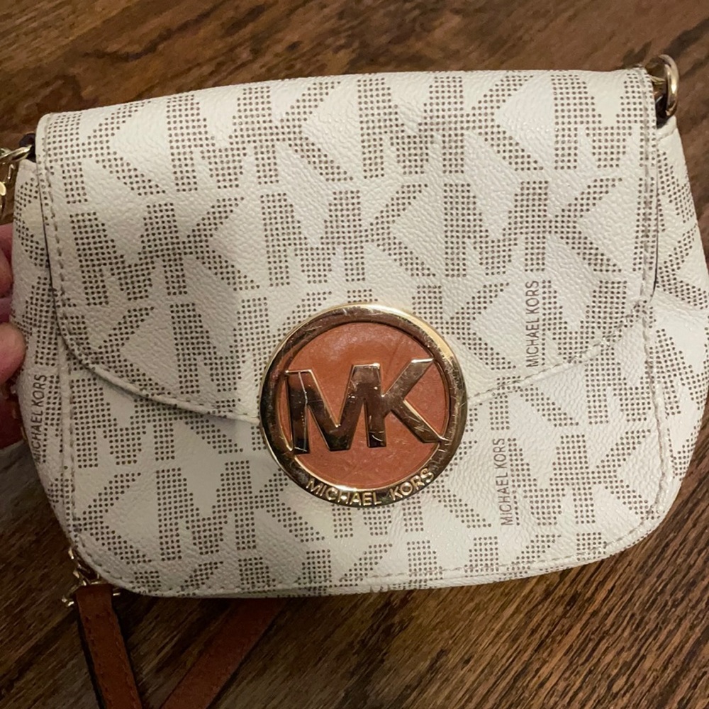 MICHAEL KORS CROSSBODY